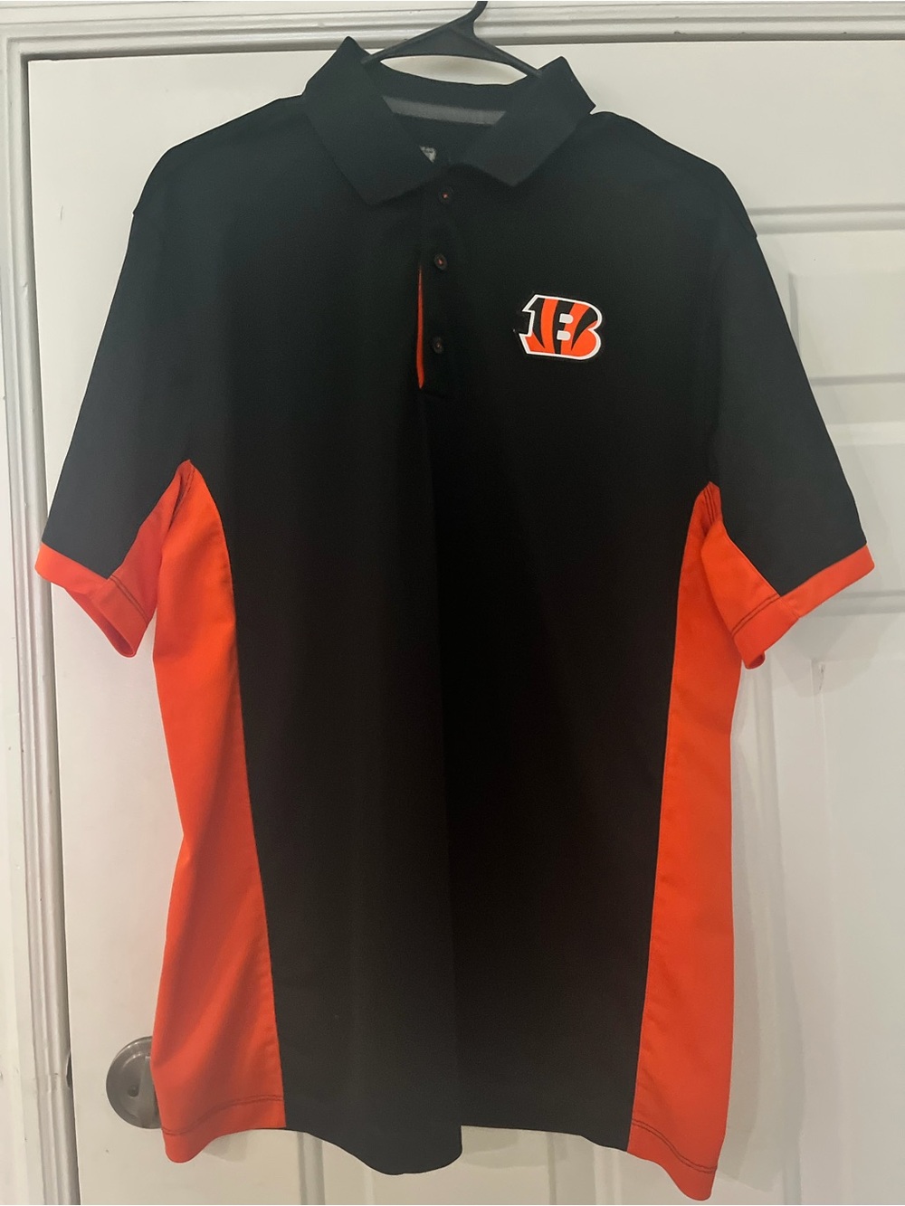 Nike NFL Black and Orange Short-Sleeve Polo with Bengals Logo size L